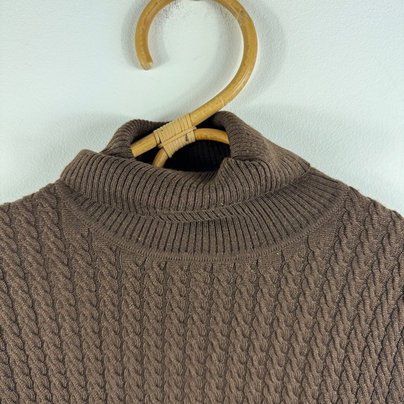 Brooks Brothers cashmere, wool and silk brown cable knit turtleneck sweater - Picture 5 of 11